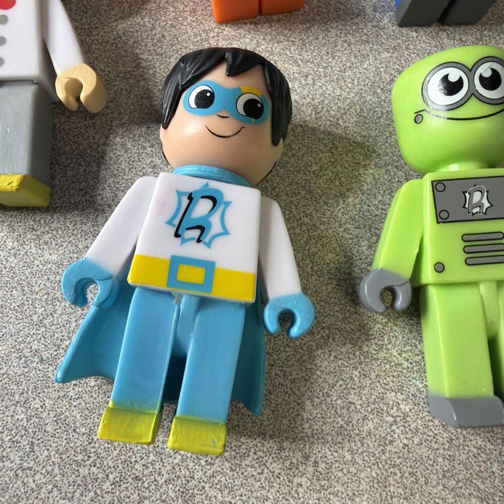 Ryan’s World Figures Toy Lot Of 9 Mini Figures